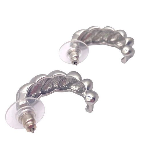 Matte shrimp open hoop earrings - Picture 3 of 4